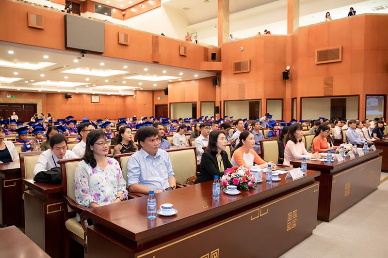 Toàn cảnh hội trường